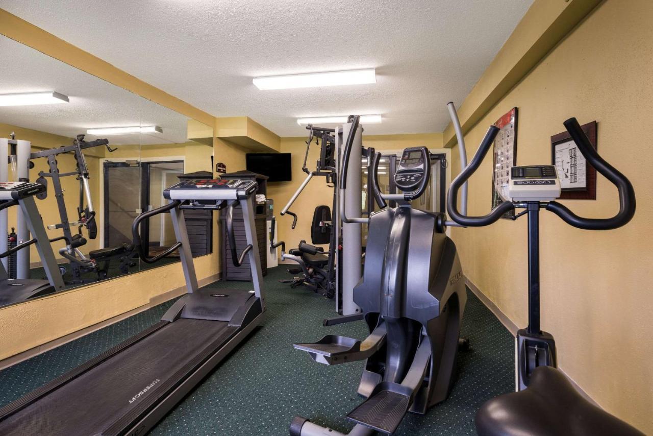Quality Inn And Suites Fairgrounds - Syracuse Seneca Knolls Exterior photo